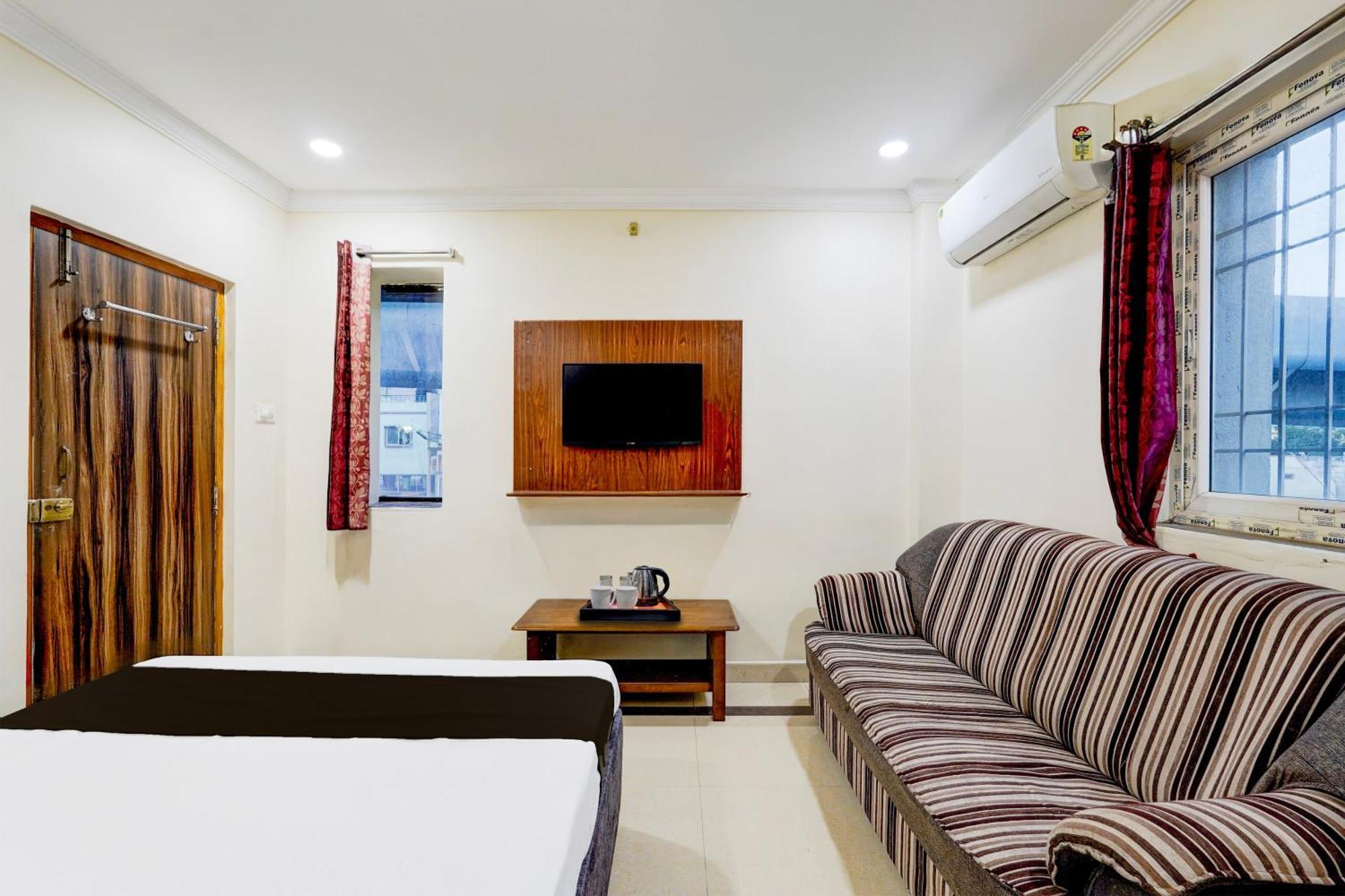 Super Hotel O Airport Road Near Leela Mahal Tirupati Exterior photo